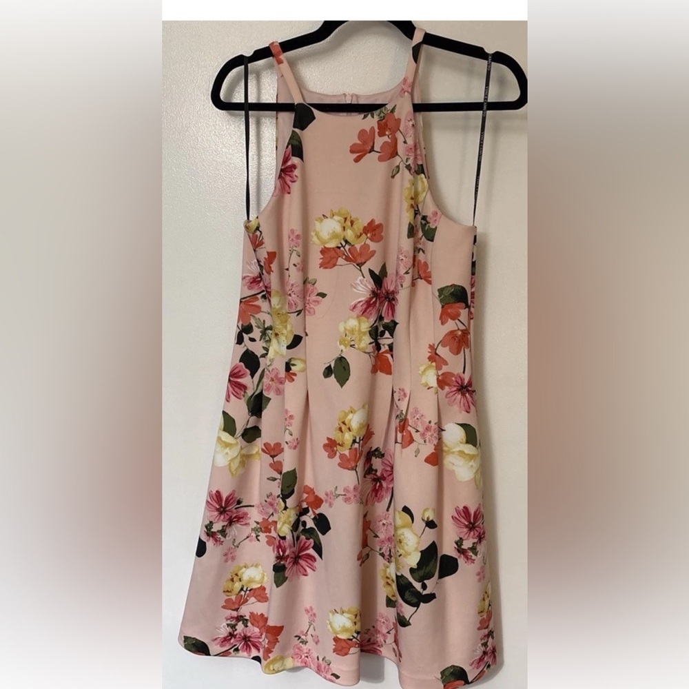 Vince Camuto Women’s Soft Blush Pink Floral Print Flare Dress Size 10